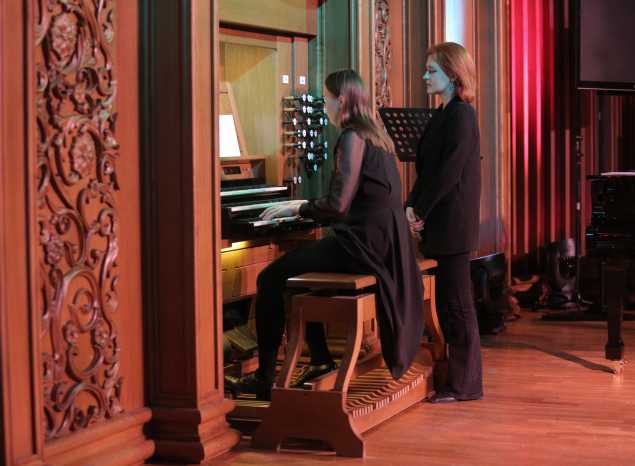 Состоялся «Рождественский концерт» в исполнении питерской органистки Аллы Морозовой