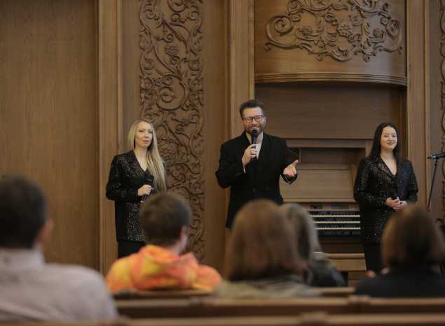 Программа «Музыка в джинсах» прозвучала в филармонии