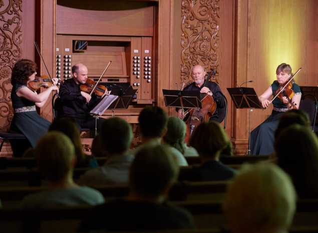 Состоялся сольный концерт струнного квартета «Премьера»