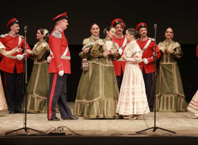 Ансамбль песни и пляски Донских казаков представил пензенцам новую программу