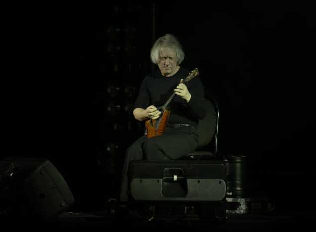 Балалаечник-виртуоз Алексей Архиповский выступил на сцене филармонии