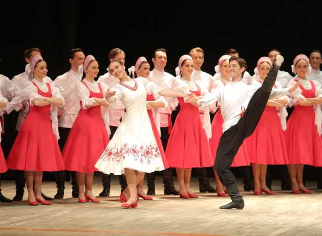 В ККЗ «Пенза» выступил легендарный балет Игоря Моисеева