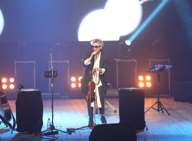 В филармонии состоялся концерт группы «Сурганова и Оркестр»