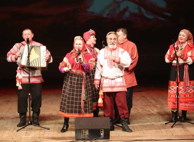 В филармонии состоялся праздничный концерт ансамбля «Реченька»