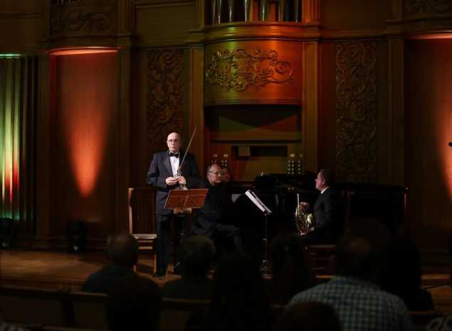 В «Пензаконцерте» состоялся концерт камерной музыки в исполнении Вячеслава Денисова