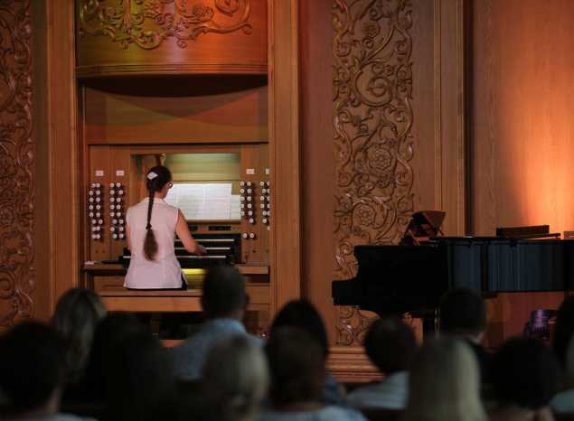 В филармонии прозвучала «Музыка вечности» в исполнении Виктории Гамазовой