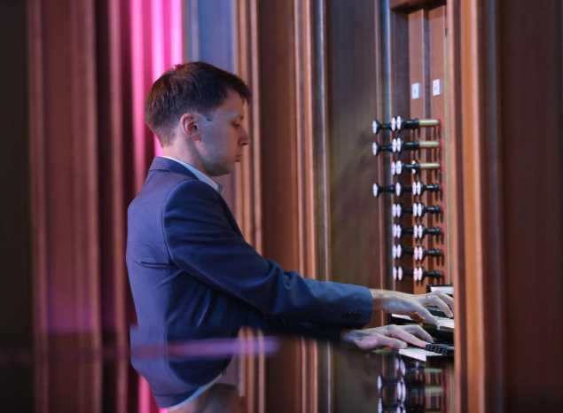 Приглашаем на концерт органной музыки в исполнении Егора Колесова