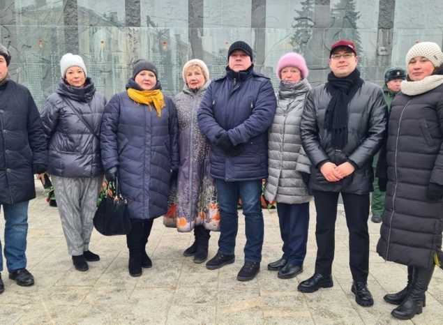 Директор «Пензаконцерта» принял участие в памятном митинге в День Героев Отечества