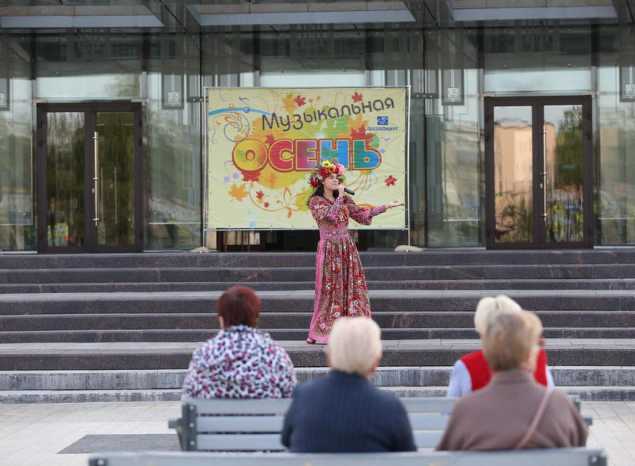 Солистка ансамбля «Злато-Серебро» Карина Мещерякова выступила для пензенцев