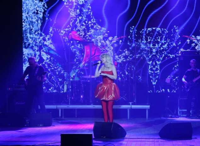 В «Пензаконцерте» выступила Валерия