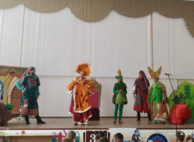 Группа «Калейдоскоп» выступила в школе № 32 города Пензы