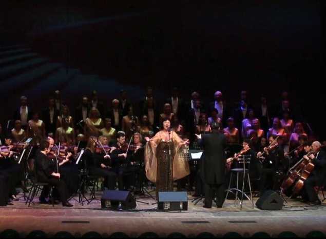 Предлагаем посмотреть выступления Губернаторской симфонической капеллы от 2017 года