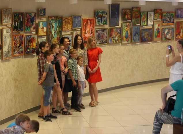 «Должны смеяться дети»