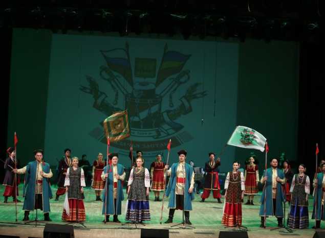 Ансамбль песни и танца «Казачья застава» выступил с сольным концертом