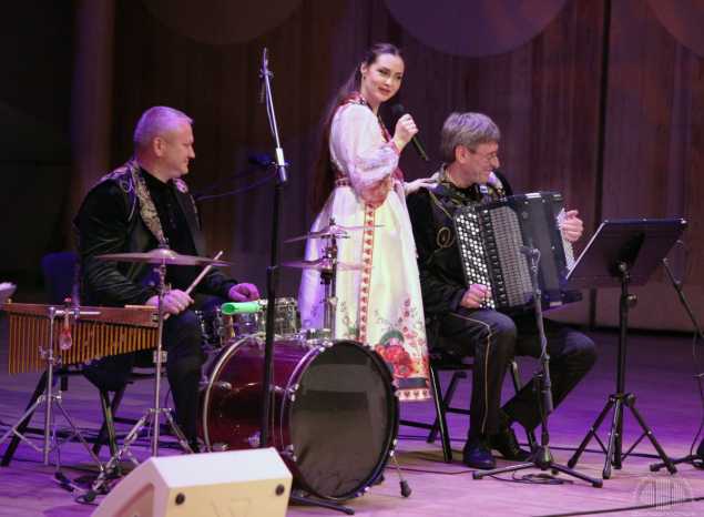 Марта Серебрякова и ансамбль «Губерния» вступили в Самарской филармонии