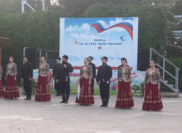Ансамбль «Казачья застава» принял участие в фестивале  «Венок дружбы»
