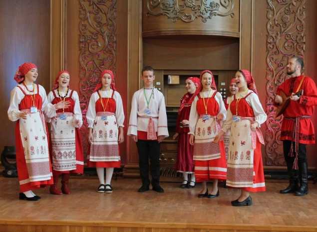 В «Пензаконцерте» состоялись первые конкурсные прослушивания «Вокального сундучка-2025»