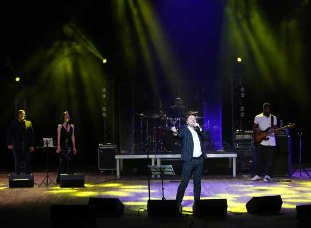 В «Пензаконцерте» выступил Ярослав Сумишевский