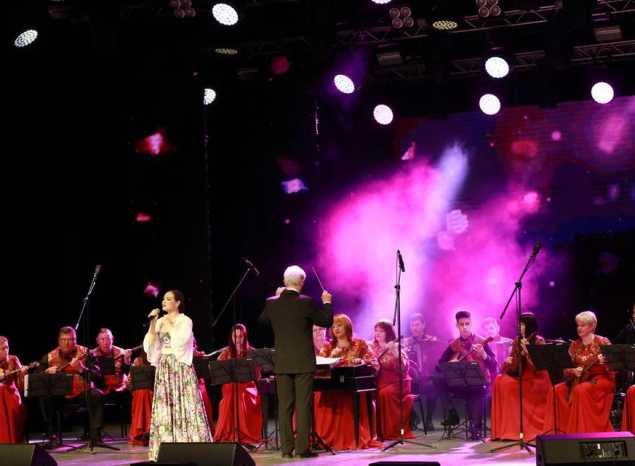 Марта Серебрякова выступила на торжественном мероприятии ко Дню работника культуры