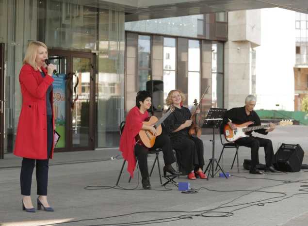 Творческий коллектив «Экспромт» выступил с концертной программой