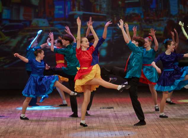 Хореографический ансамбль «Зоренька» выступил с новой программой