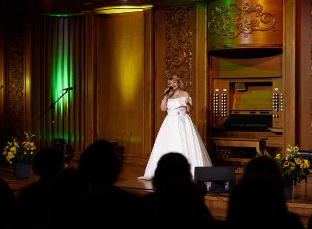 В филармонии состоялся сольный концерт Елены Сафроновой