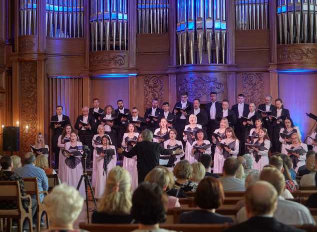 «Мелодии любви» прозвучали в исполнении академического хора