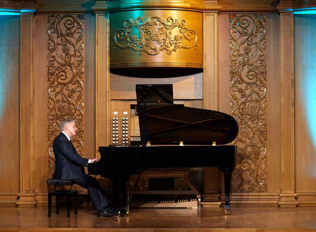 В филармонии выступил профессор Нижегородской консерватории Александр Рыбин