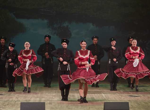 Благодаря Пушкинской карте более 600 студентов IT-колледжа посетили концерт в филармонии