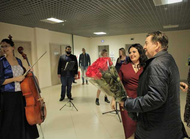 Артисты Губернаторской симфонической капеллы подготовили музыкальный сюрприз для Владимира Каширского