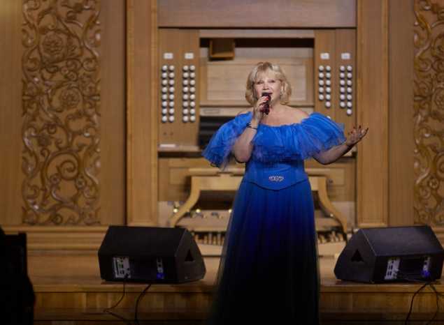 Елена Сафронова выступила с концертом, посвященном юбилею А. Пахмутовой