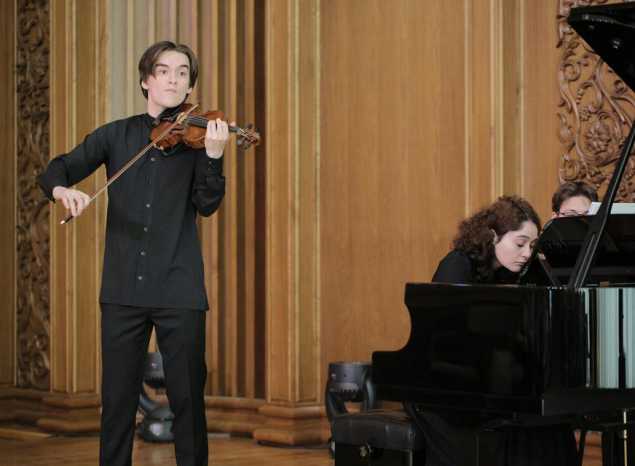 «Музыка в зеркале веков»