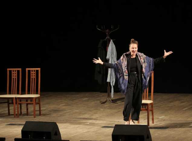 В «Пензаконцерте» выступила Ирина Астахова