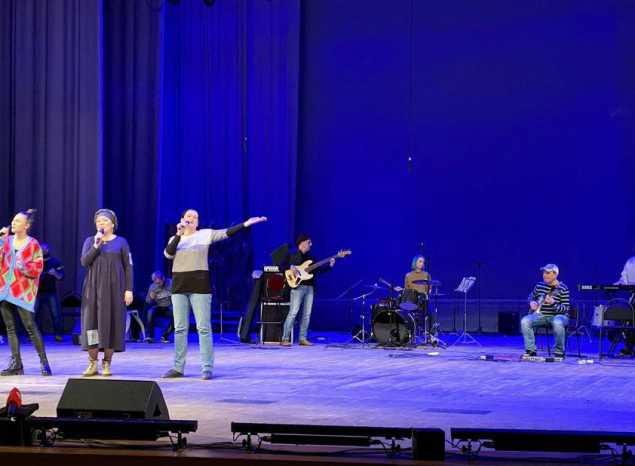 Ансамбль «Злато-Серебро» вновь соберёт зрителей «У самовара»