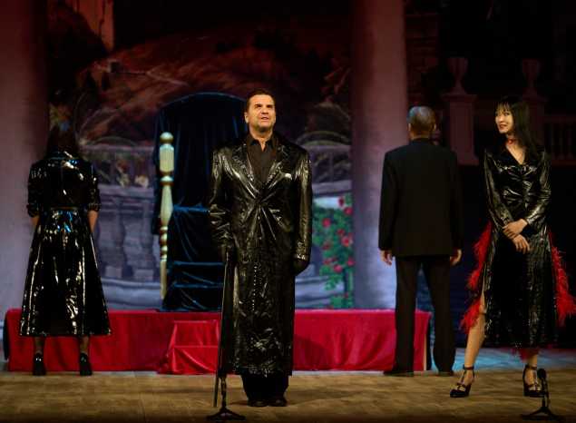 В ККЗ «Пенза» состоялся спектакль «Мастер и Маргарита»