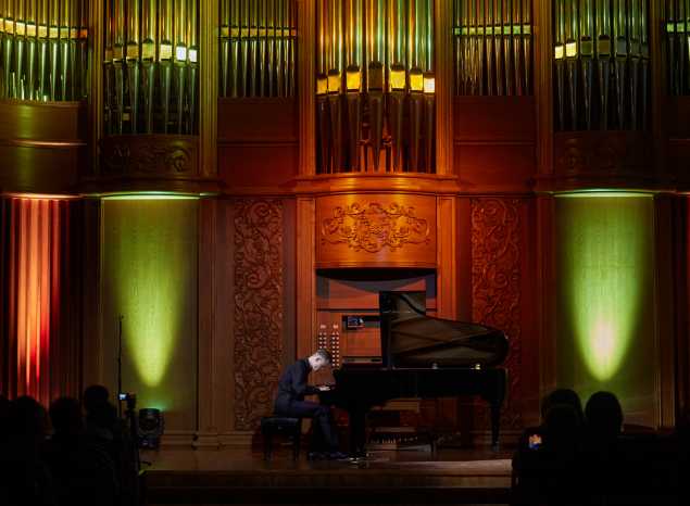 В филармонии выступил пианист Андрей Усков