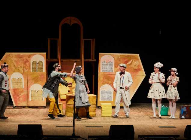 Группа «Калейдоскоп» исполнила «Волшебную серенаду» для юных зрителей