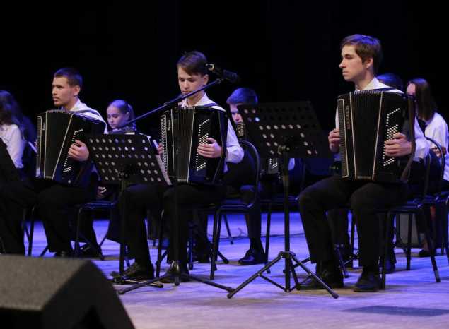 В Большом зале филармонии состоялся отчётный концерт ДМШ им. В.П. Чеха