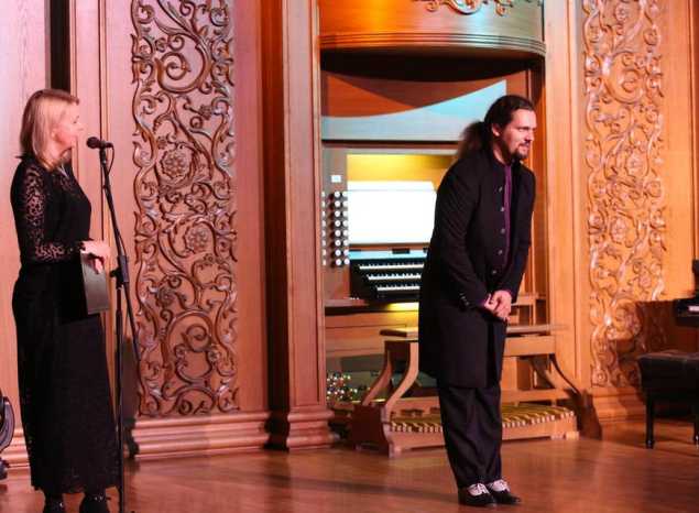 «Под сводами английских и французских соборов»