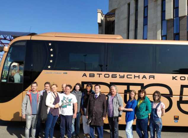 Музыканты симфонического оркестра Губернаторской симфонической капеллы выехали в Санкт-Петербург