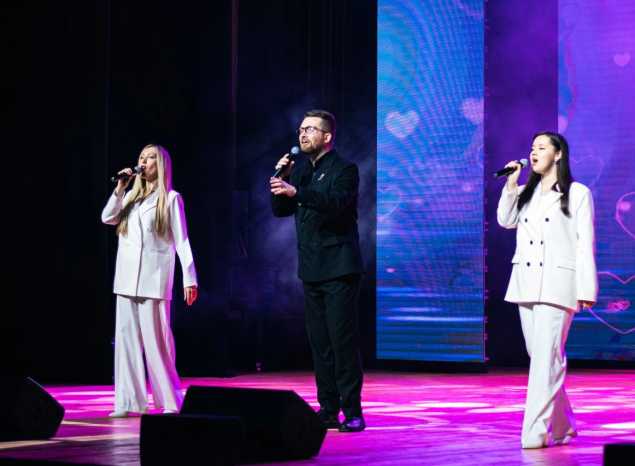 В торжественном мероприятии ко Дню российской науки приняли участие солисты ЭДА «Экспресс-бэнд»