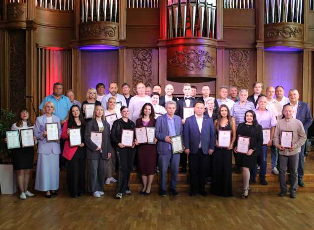 Артистам «Пензаконцерта» вручили благодарности губернатора Пензенской области