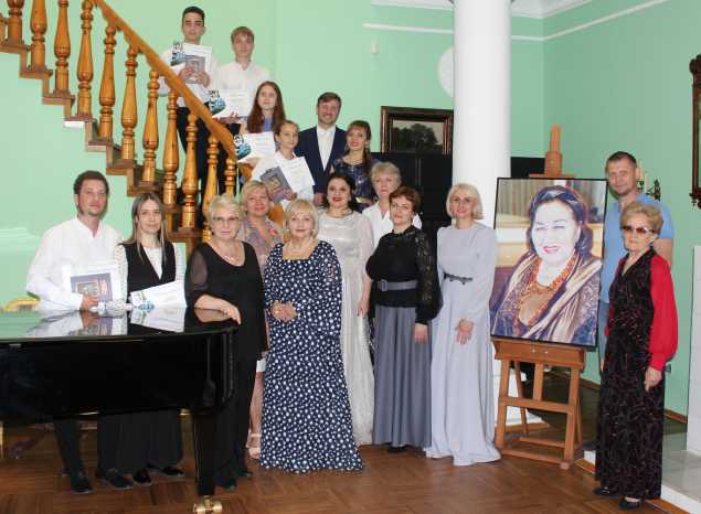 Артисты «Пензаконцерта» выступили в музее-заповеднике им. С.Рахманинова в Ивановке