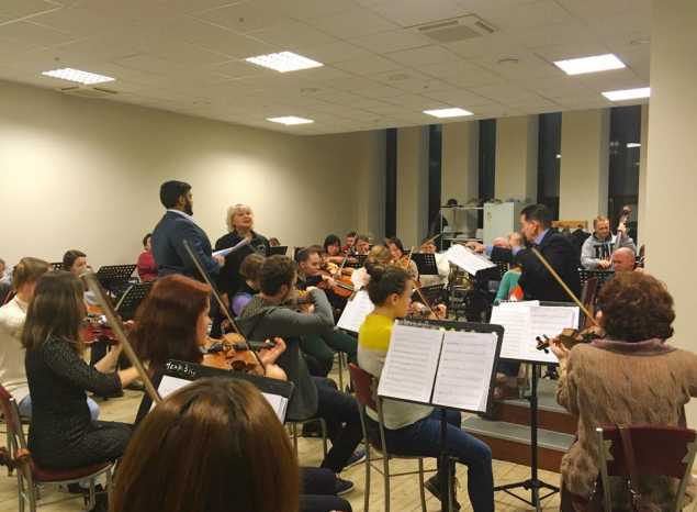 Губернаторская симфоническая капелла готовится к концерту «В песнях останемся мы!»