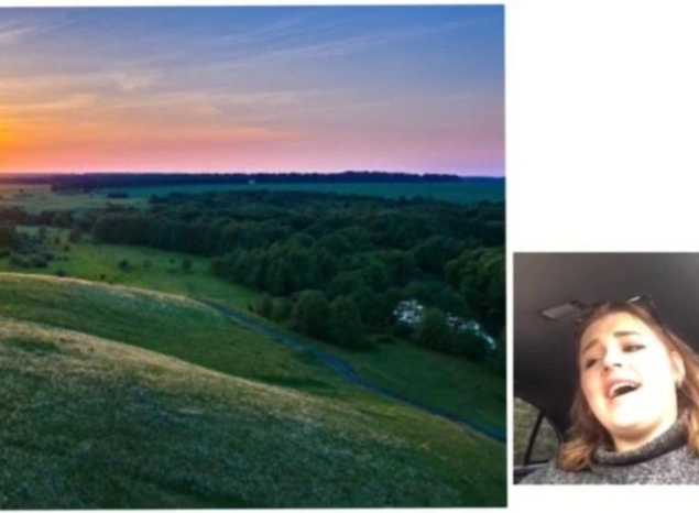 Артистка ансамбля «Миряне» Анастасия Легошина исполнила песню «Я лечу над Россией»