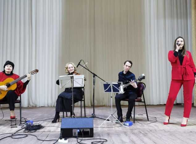 Творческий коллектив «Экспромт» выступил в санатории «Берёзовая роща»