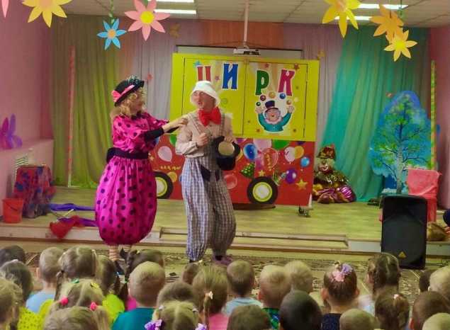 Группа «Калейдоскоп» выступила для воспитанников детского сада Бессоновки