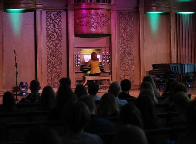 Софья Семьянова выступила с программой «Музыка вне времени»