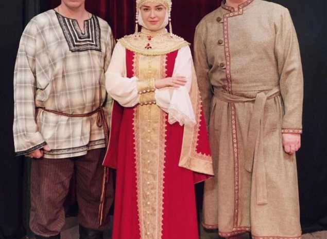 Солистка «Пензаконцерта» Марта Серебрякова исполнила главную роль в спектакле «Алёна»