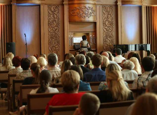 Пензенцы увидели орган-шоу «Рок-хиты»